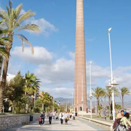 Piso Vacaciones En Familia O Amigos * Malaga